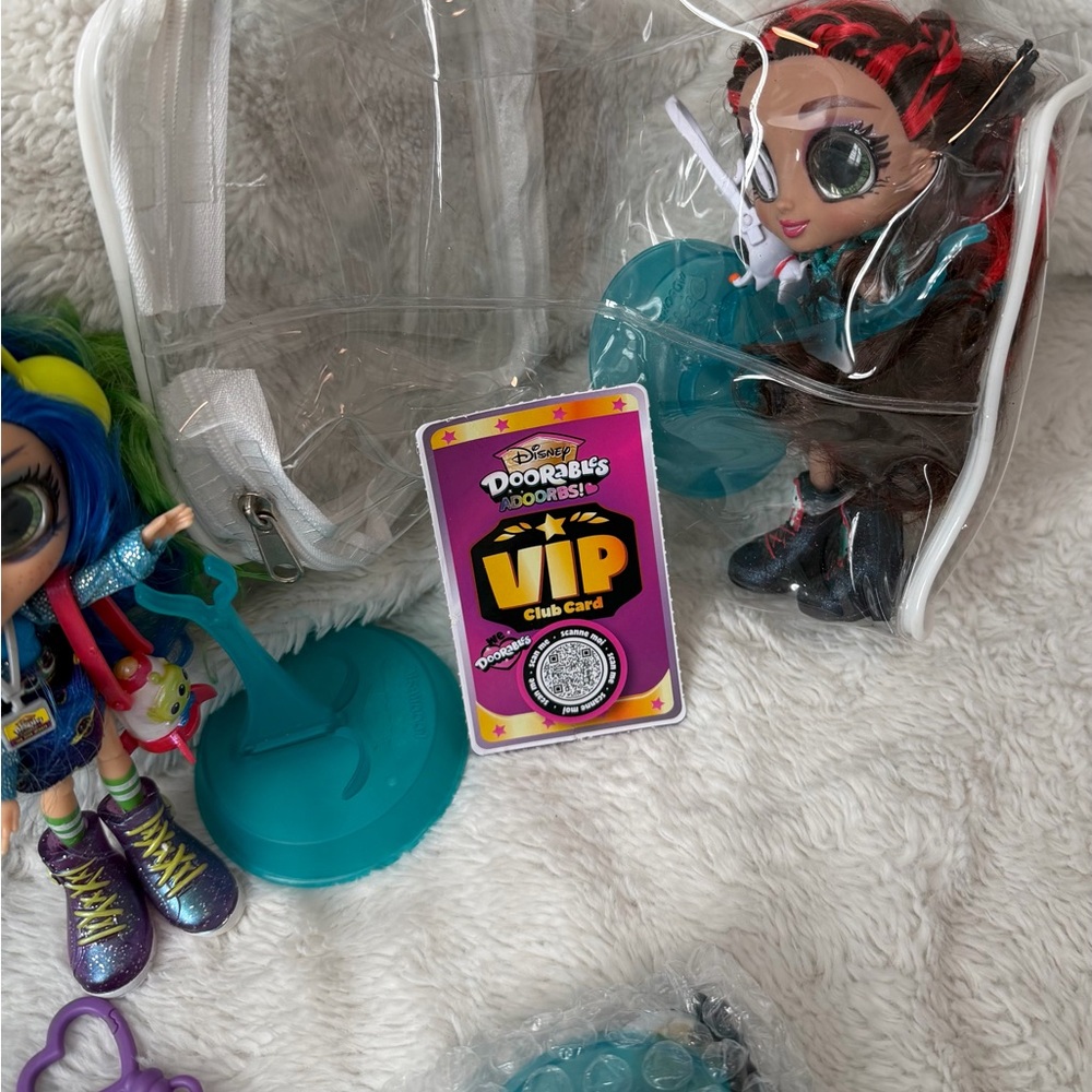 Disney Doorables Adoorbs dolls. Series 1 with the 3 mystery and Stitch doll. - Picture 7 of 15